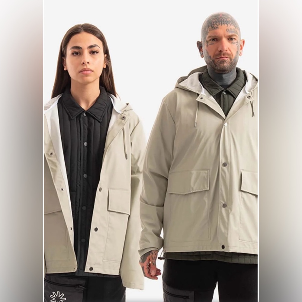 RAINS UNISEX UNLINED HOODED CEMENT COLOR  BELOW WAIST JACKET XL Men= XXL…
